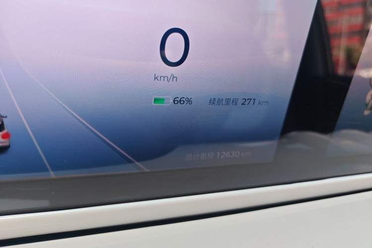 Used Wuling Bingo 2023 410 km Lingxi Deluxe Edition Odometer Close Up