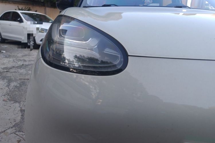 Used Wuling Bingo 2023 333 km Enjoyment Version Right Front Headlight