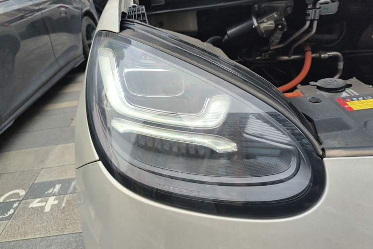 Used Wuling Bingo 2023 333 km Lingxi Connected+ Version Right Front Headlight