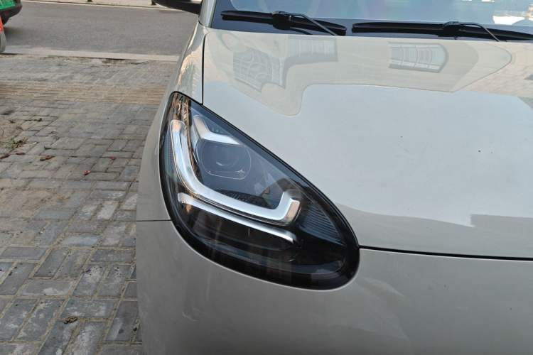 Used Wuling Bingo 2023 203km Light Edition Right Front Headlight