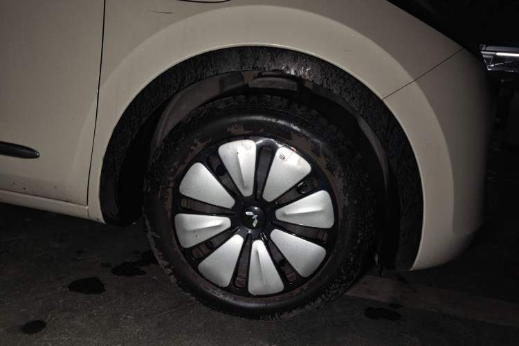 Used Wuling Bingo 2023 333km Enjoy+ Version Right Front Wheel Hub