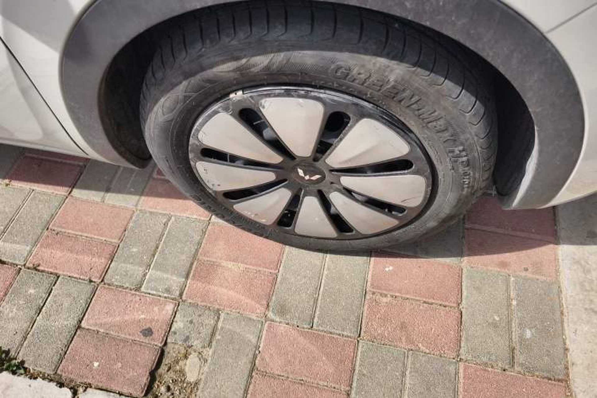 Used Wuling Bingo 2023 333 km Lingxi Connected Version Right Front Wheel Hub