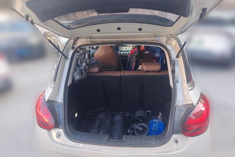 Used Wuling Bingo 2023 333 km Enjoyment Version Trunk