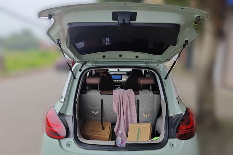 Used Wuling Bingo 2023 410 km Lingxi Deluxe Edition Trunk