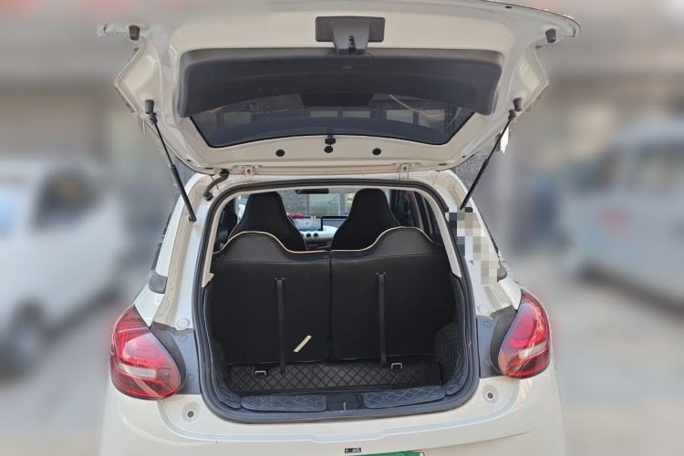 Used Wuling Bingo 2023 203km Light Edition Trunk