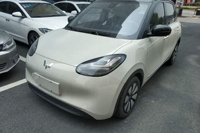 Used Wuling Bingo 2023 333 km Lingxi Connected Version