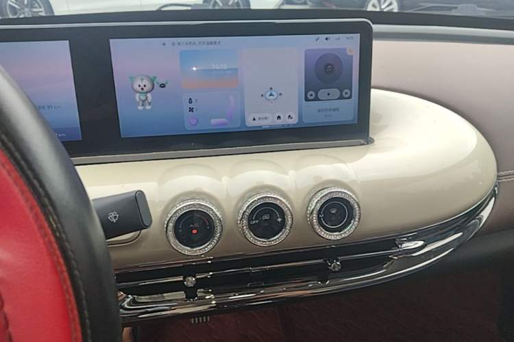 Used Wuling Bingo 2023 333 km Lingxi Connected Version Audio And AC Panel