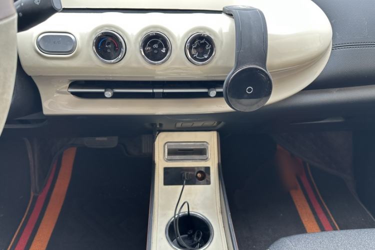Used Wuling Bingo 2023 203km Light Edition Audio And AC Panel