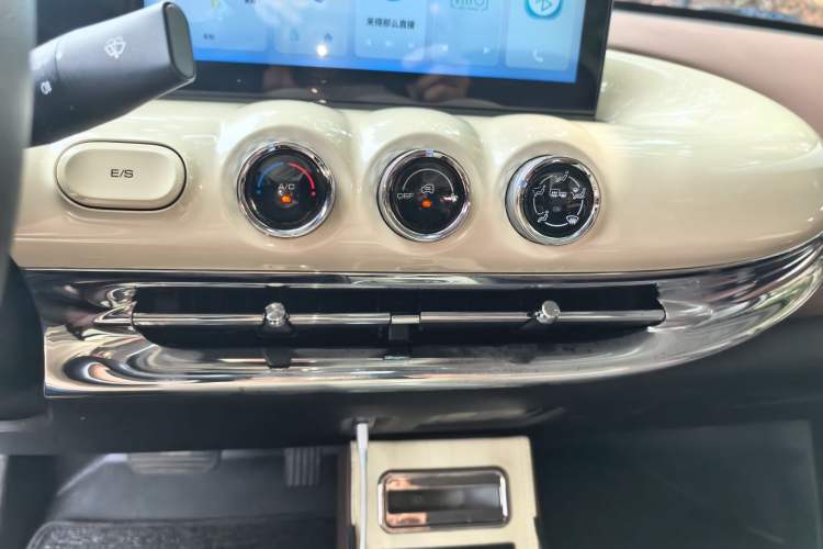 Used Wuling Bingo 2023 333 km Enjoyment Version Audio And AC Panel