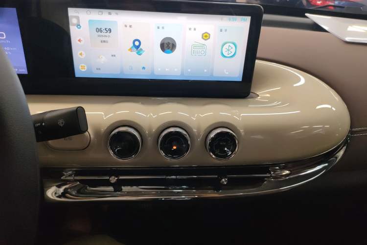 Used Wuling Bingo 2023 333 km Enjoyment Version Audio And AC Panel