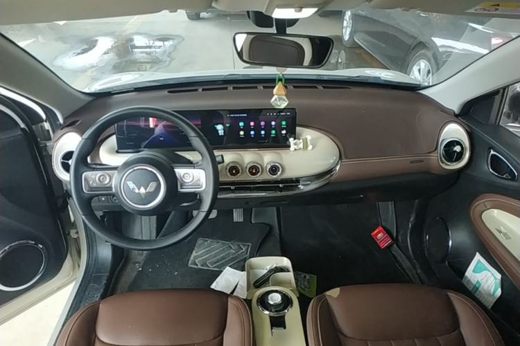Used Wuling Bingo 2023 333 km Lingxi Connected+ Version Center Console