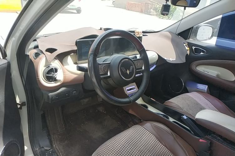 Used Wuling Bingo 2023 203km Comfort Edition Center Console