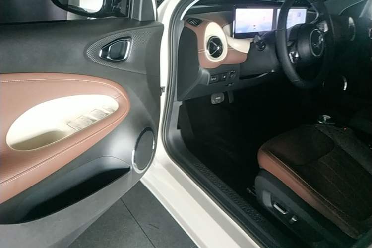 Used Wuling Bingo 2023 410 km Lingxi Deluxe Edition Driver Seat