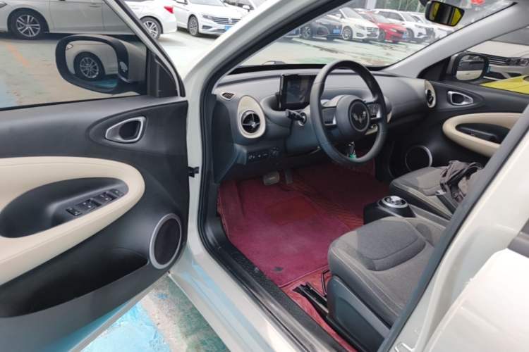 Used Wuling Bingo 2023 203km Light Edition Driver Seat