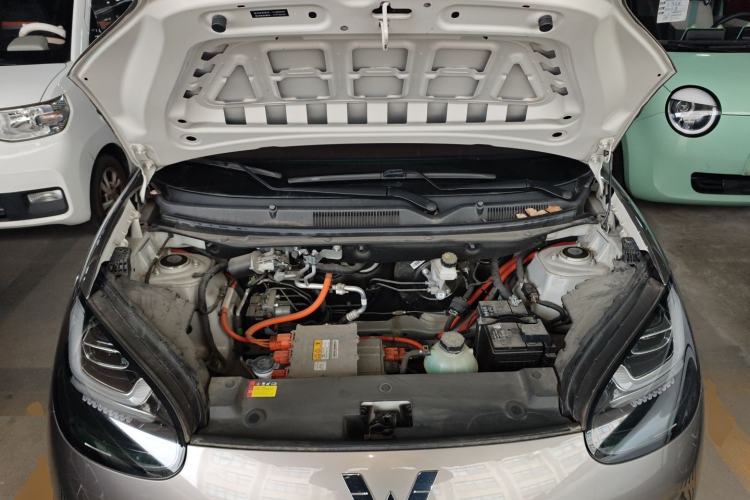 Used Wuling Bingo 2023 333 km Lingxi Connected+ Version Engine Bay