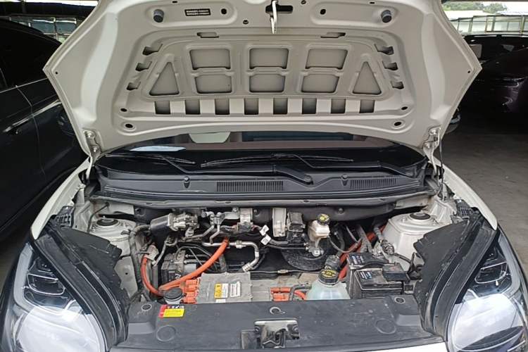 Used Wuling Bingo 2023 410 km Lingxi Deluxe Edition Engine Bay