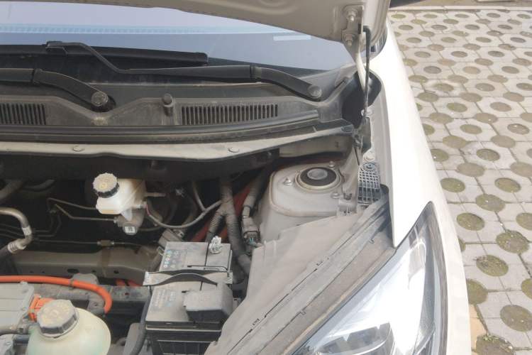 Used Wuling Bingo 2023 333 km Lingxi Connected Version Engine Bay Left