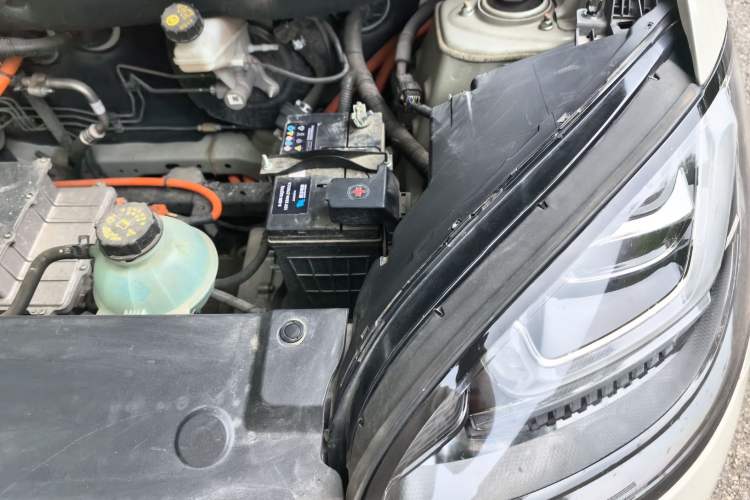 Used Wuling Bingo 2023 333 km Enjoyment Version Engine Bay Left