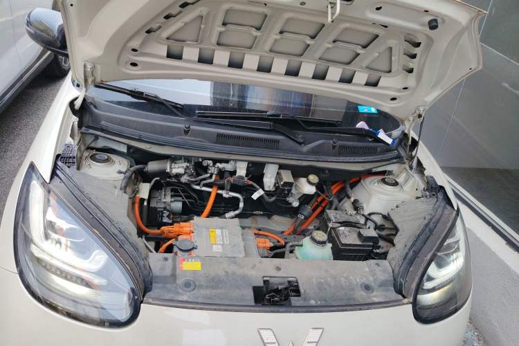 Used Wuling Bingo 2023 333 km Lingxi Connected+ Version Engine Bay