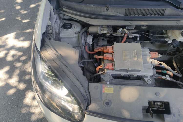 Used Wuling Bingo 2023 203km Comfort Edition Engine Bay Right