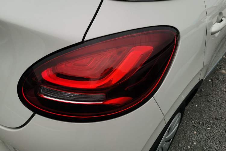 Used Wuling Bingo 2023 203km Light Edition Exterior 4