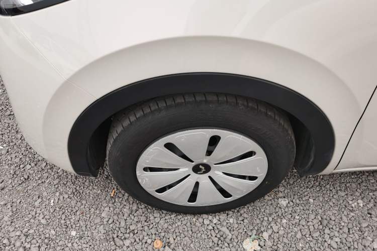 Used Wuling Bingo 2023 203km Light Edition Exterior 5