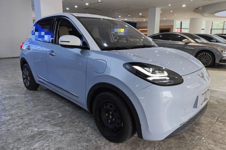 Used Wuling Bingo 2023 410 km Lingxi Deluxe Edition Front Right 45 Deg