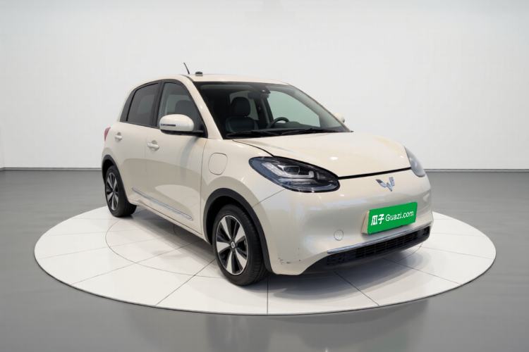 Used Wuling Bingo 2023 203km Comfort Edition Front Right 45 Deg
