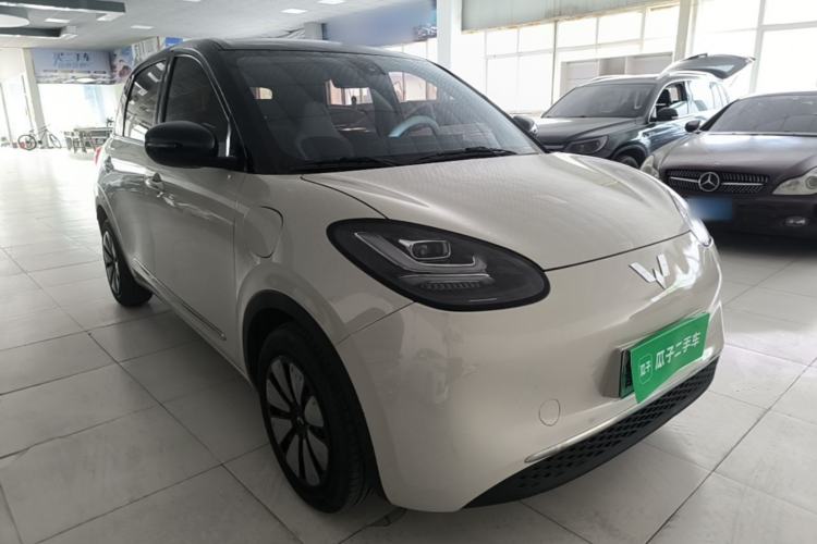 Used Wuling Bingo 2023 203km Comfort Edition Front Right 45 Deg