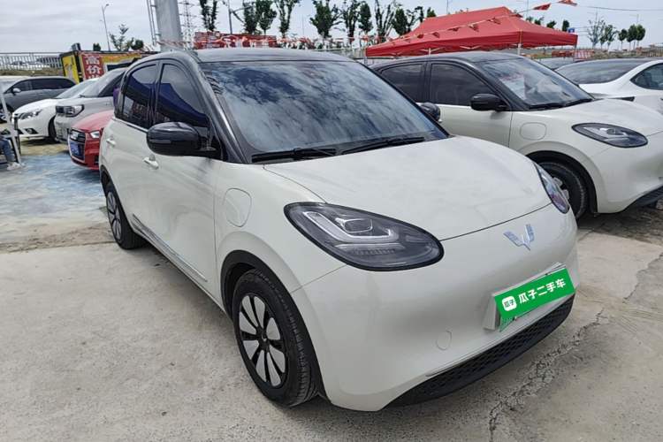 Used Wuling Bingo 2023 333 km Lingxi Connected+ Version Front Right 45 Deg