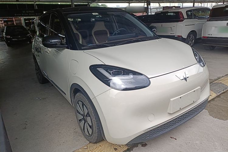 Used Wuling Bingo 2023 410 km Lingxi Deluxe Edition Front Right 45 Deg