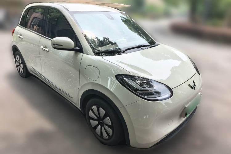 Used Wuling Bingo 2023 333 km Enjoyment Version Front Right 45 Deg