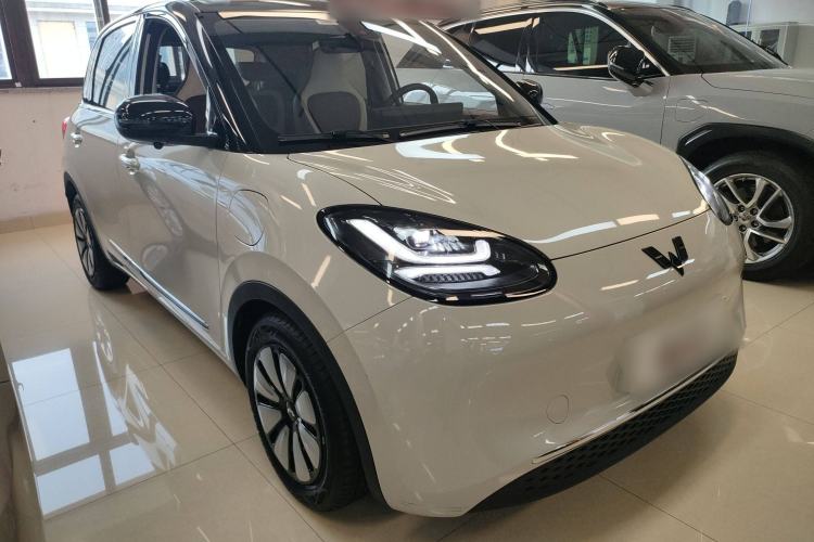 Used Wuling Bingo 2023 333 km Enjoyment Version Front Right 45 Deg