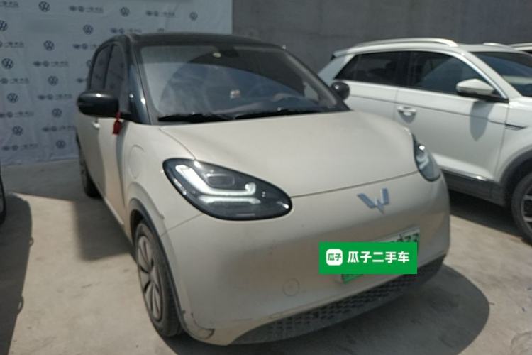 Used Wuling Bingo 2023 203km Comfort Edition Front Right 45 Deg