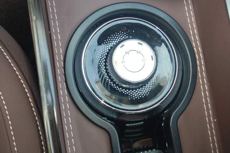 Used Wuling Bingo 2023 333 km Lingxi Connected Version Gear Lever