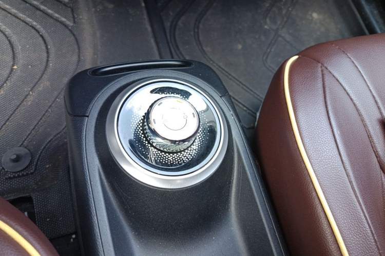 Used Wuling Bingo 2023 333 km Fast-Share Version Gear Lever
