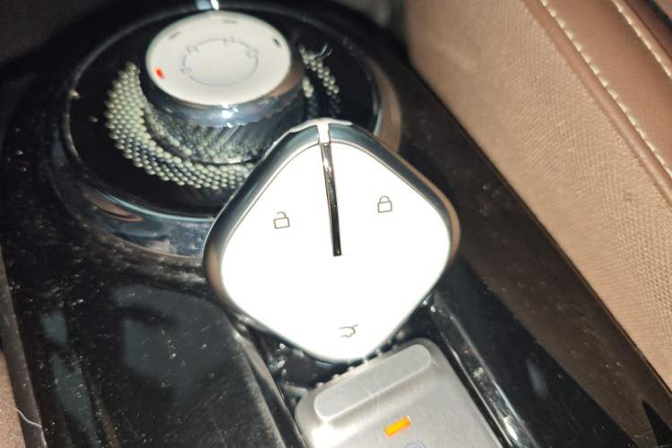 Used Wuling Bingo 2023 333 km Lingxi Connected+ Version Interior 1