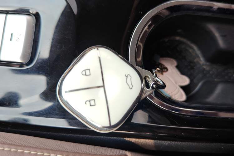 Used Wuling Bingo 2023 333 km Lingxi Connected+ Version Interior 1