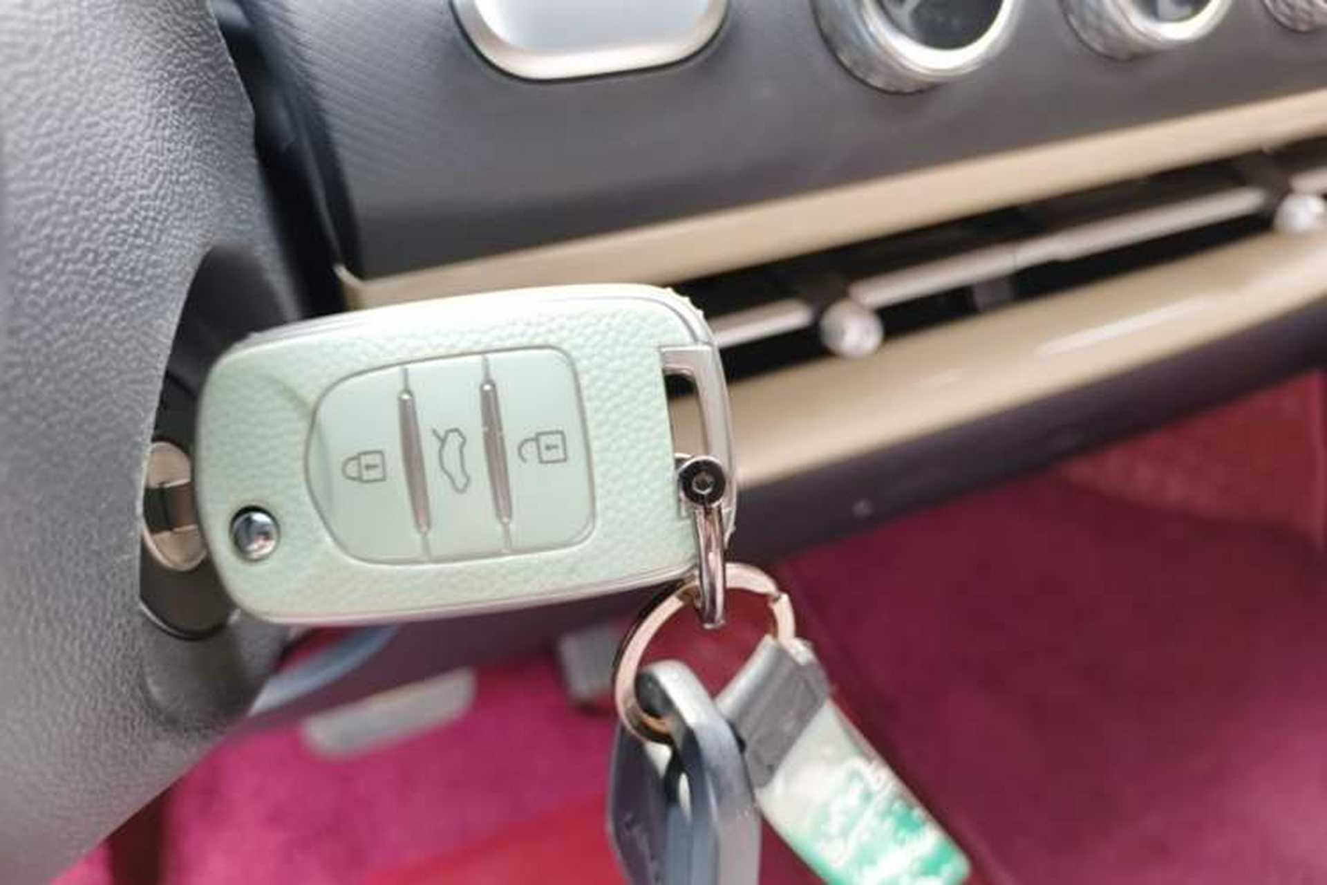 Used Wuling Bingo 2023 203km Light Edition Interior 1