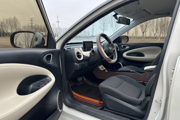Used Wuling Bingo 2023 203km Light Edition Interior 1