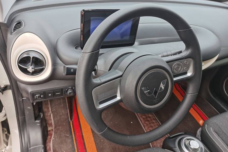 Used Wuling Bingo 2023 203km Light Edition Interior 2