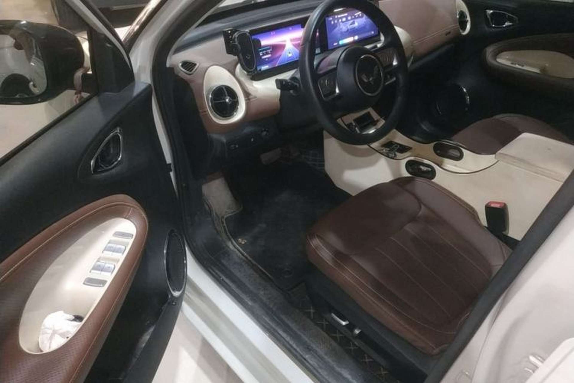 Used Wuling Bingo 2023 333 km Lingxi Connected Version Interior 3