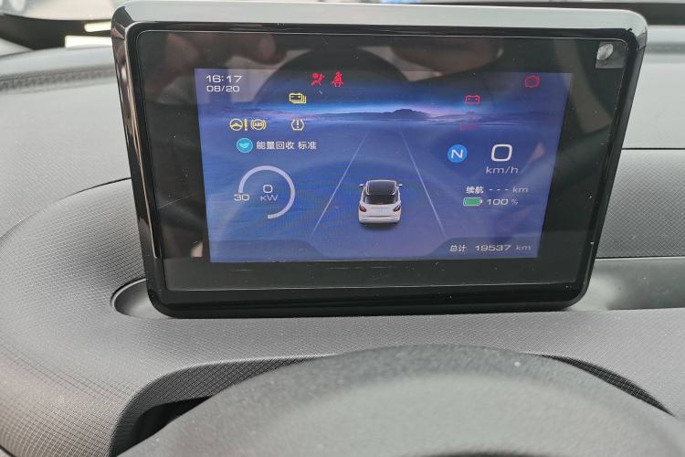 Used Wuling Bingo 2023 203km Light Edition Interior 3
