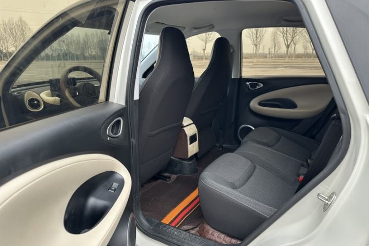 Used Wuling Bingo 2023 203km Light Edition Interior 3