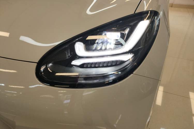 Used Wuling Bingo 2023 333 km Enjoyment Version Left Front Headlight