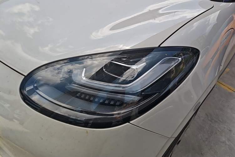 Used Wuling Bingo 2023 333 km Enjoyment Version Left Front Headlight