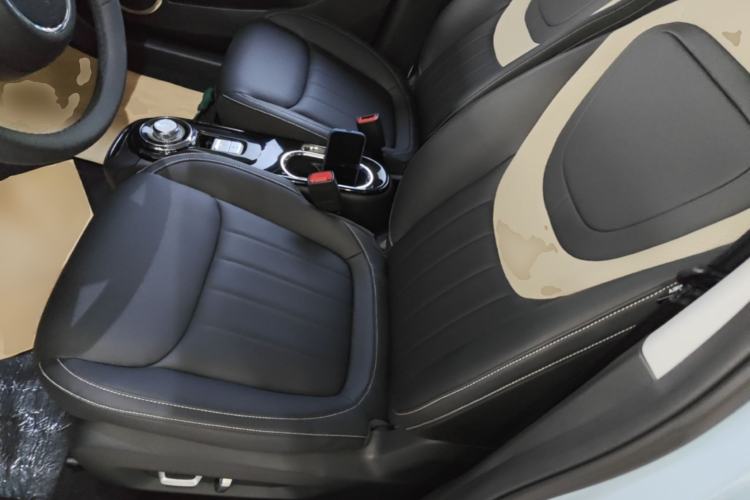 Used Wuling Bingo 2023 410 km Lingxi Deluxe Edition Left Front Seat