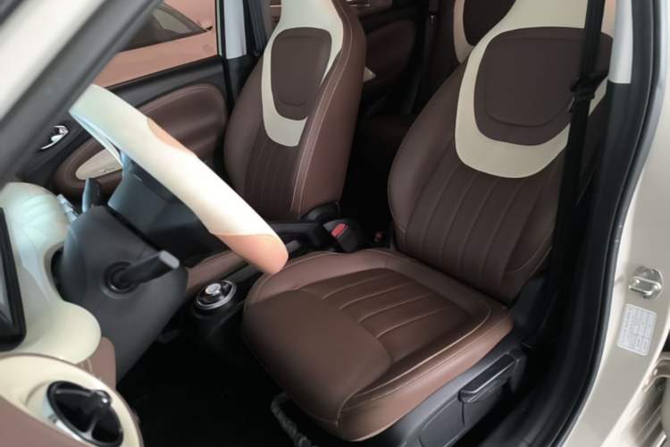 Used Wuling Bingo 2023 203km Comfort Edition Left Front Seat