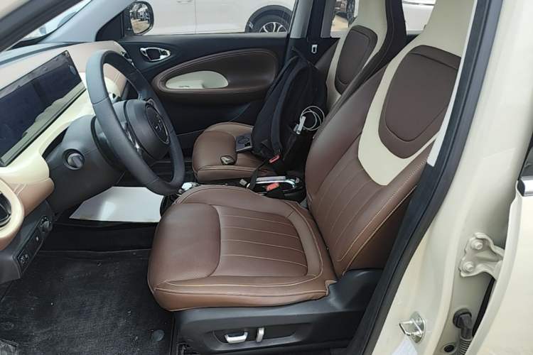 Used Wuling Bingo 2023 333 km Lingxi Connected+ Version Left Front Seat