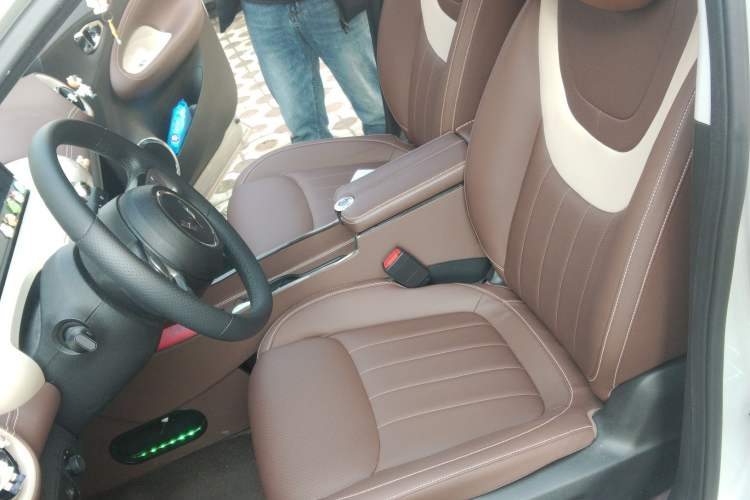 Used Wuling Bingo 2023 333 km Lingxi Connected Version Left Front Seat